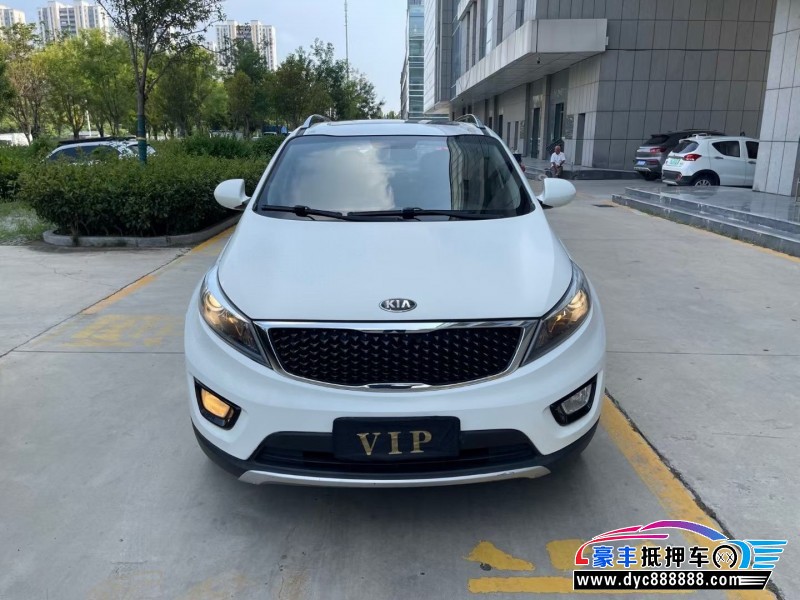 16年起亚智跑轿车抵押车出售