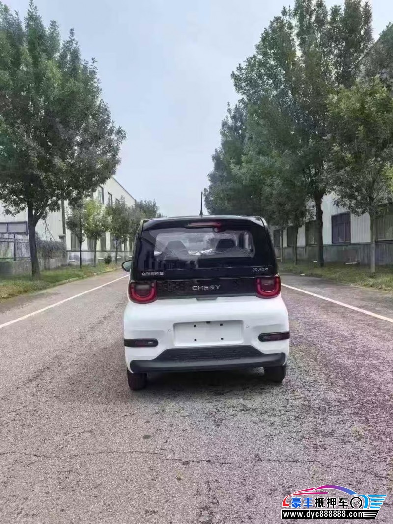 24年奇瑞冰淇淋轿车抵押车出售