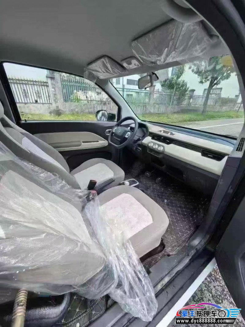 24年奇瑞冰淇淋轿车抵押车出售