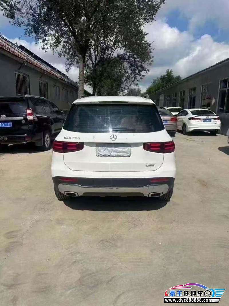 23年奔驰GLB轿车抵押车出售