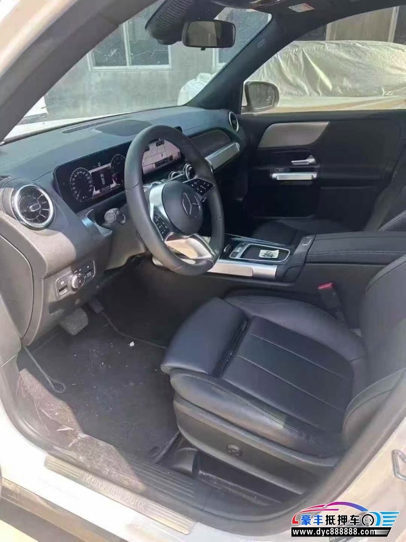 23年奔驰GLB轿车抵押车出售