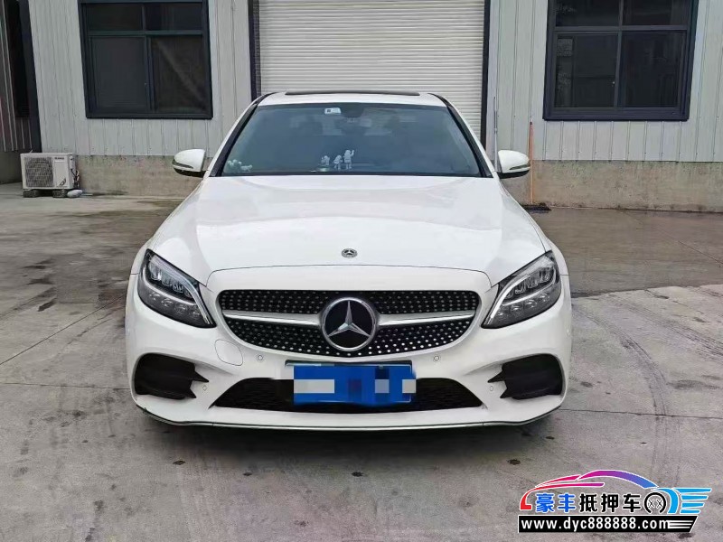 19年奔驰C轿车抵押车出售