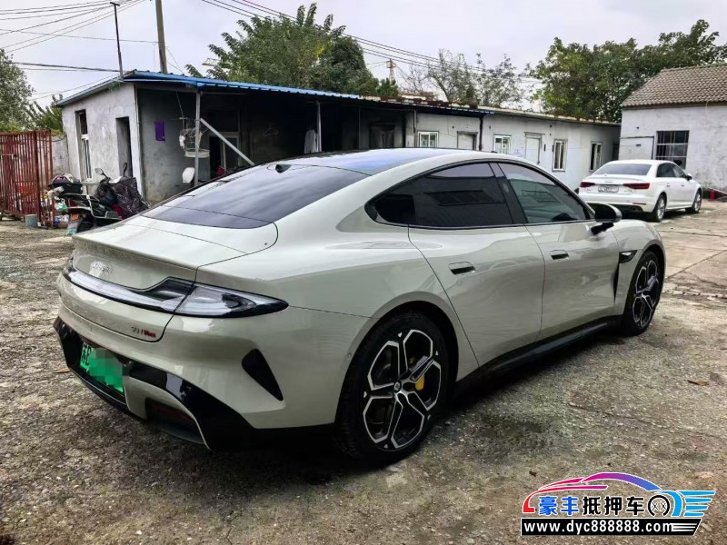 25年小米SU7轿车抵押车出售