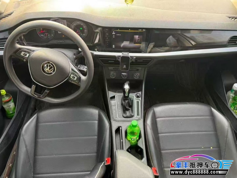 21年大众朗逸轿车抵押车出售