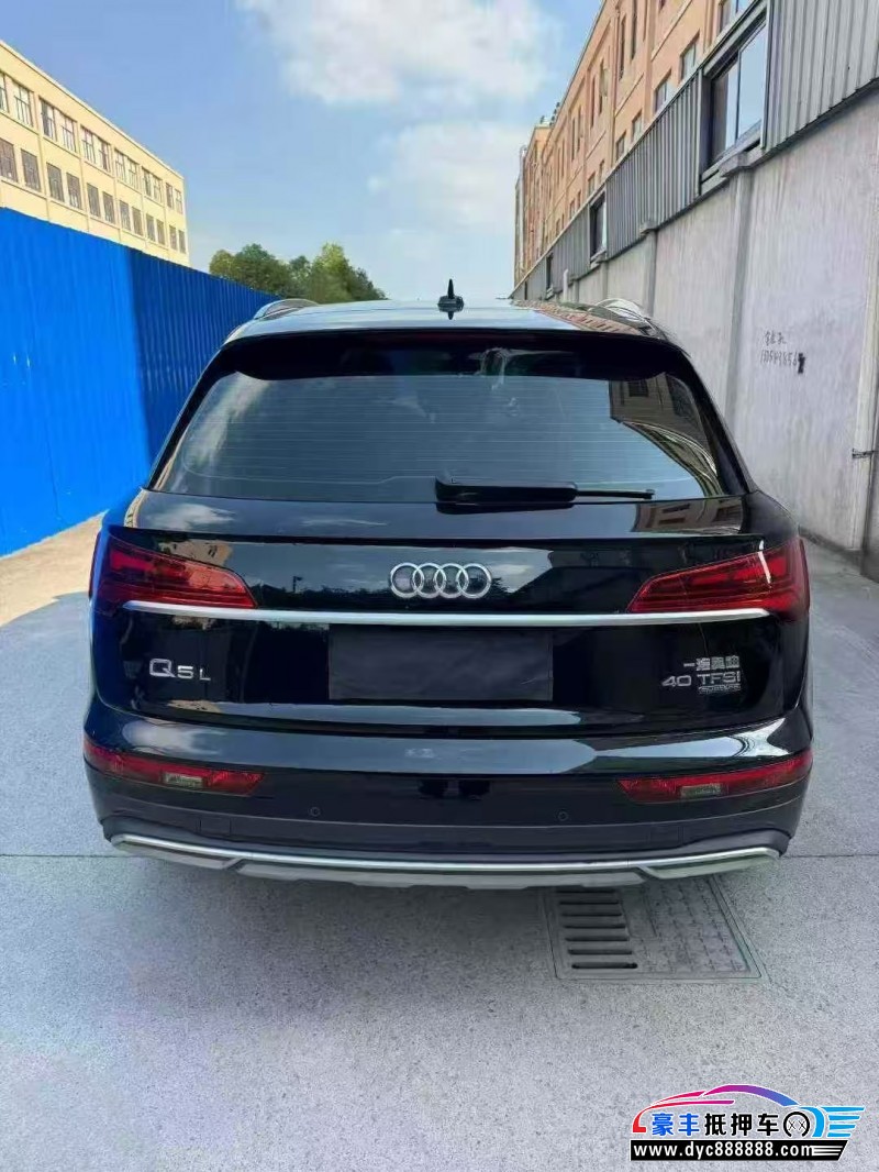24年奥迪Q5轿车抵押车出售