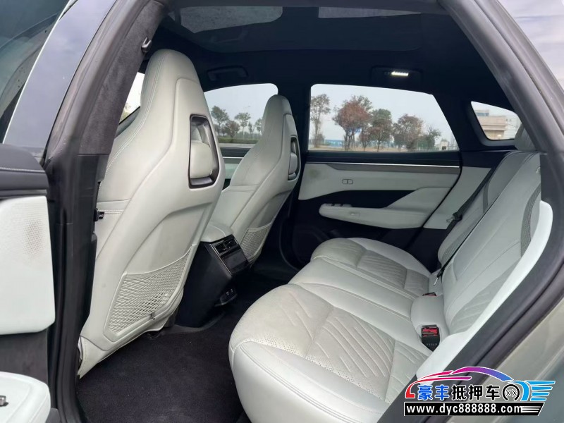 24年极氪001轿车抵押车出售