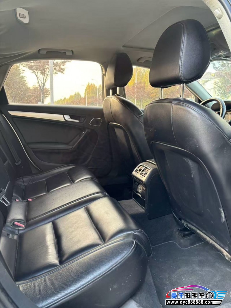 15年奥迪A4L轿车抵押车出售