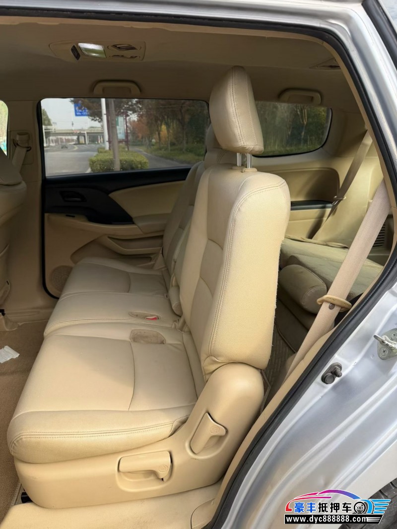 11年本田奥德赛轿车抵押车出售