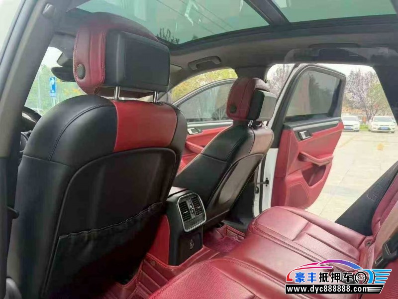 17年保时捷Macan迈凯轿车抵押车出售