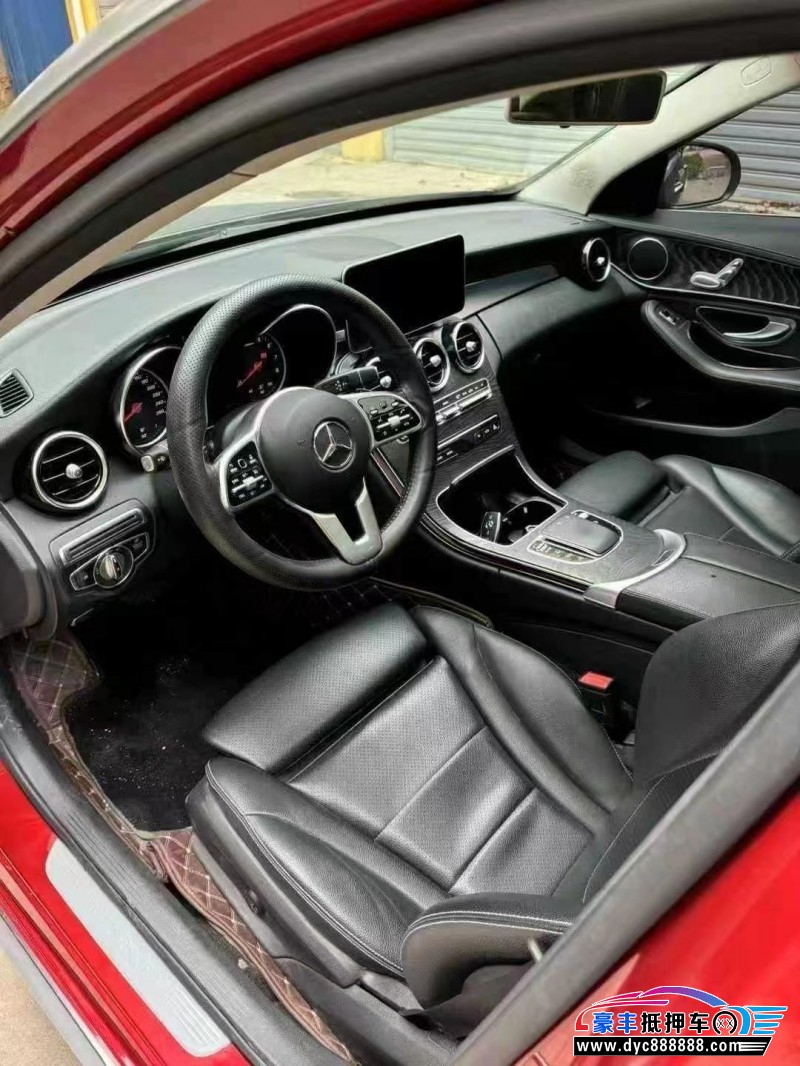 19年奔驰C轿车抵押车出售