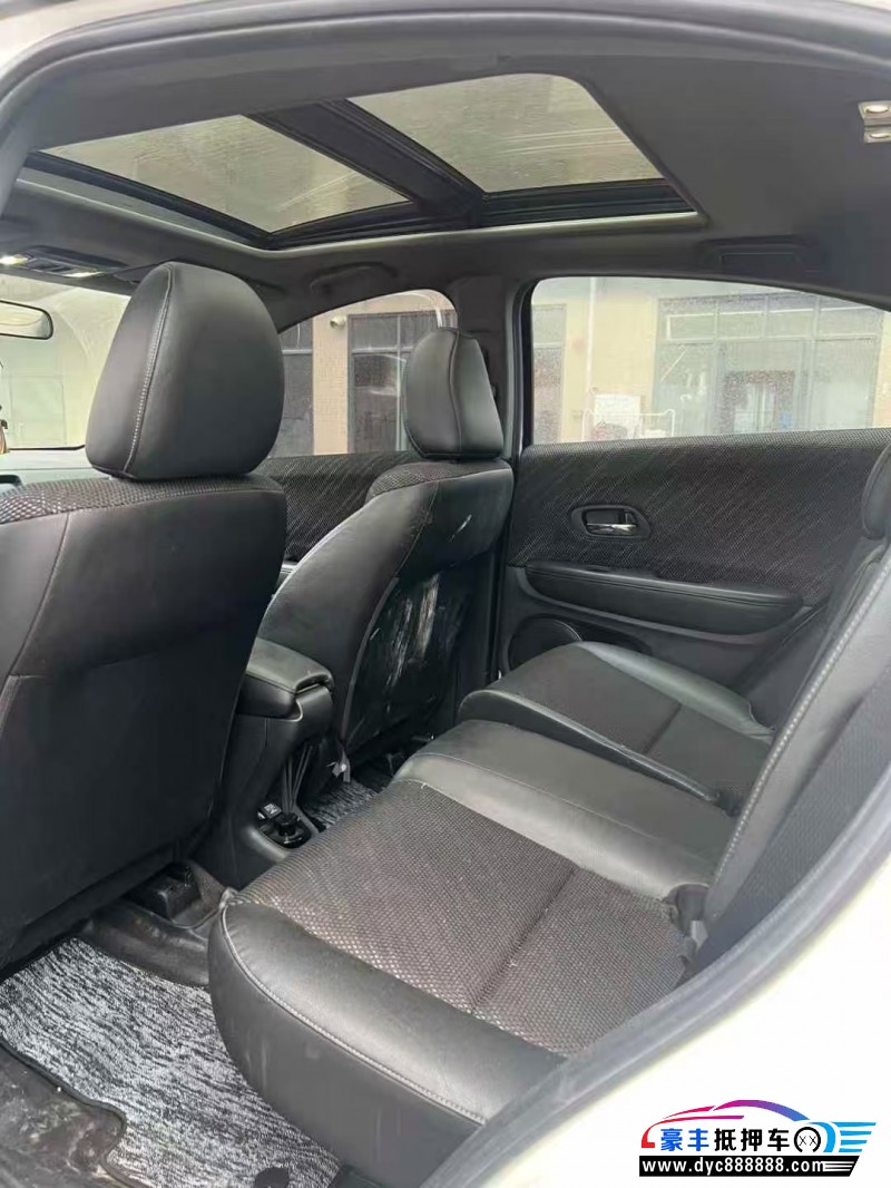 17年本田XRV轿车抵押车出售