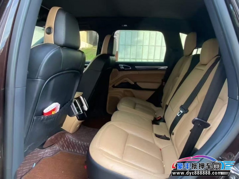 17年保时捷卡宴轿车抵押车出售