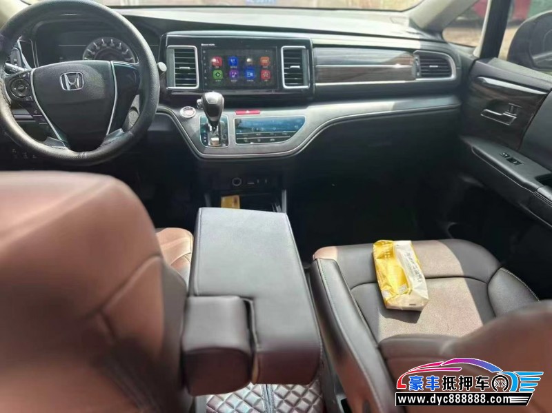 17年本田艾力绅轿车抵押车出售