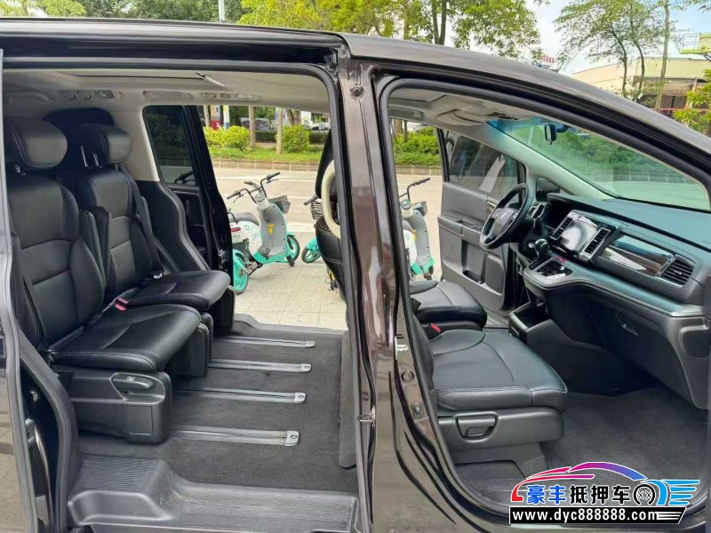 20年本田艾力绅轿车抵押车出售