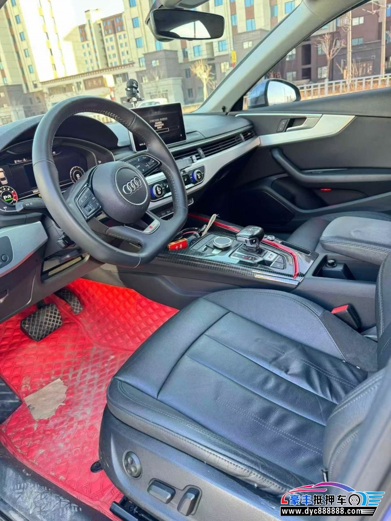 19年奥迪A4L轿车抵押车出售