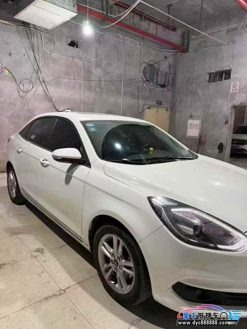 20年福特福睿斯轿车抵押车出售