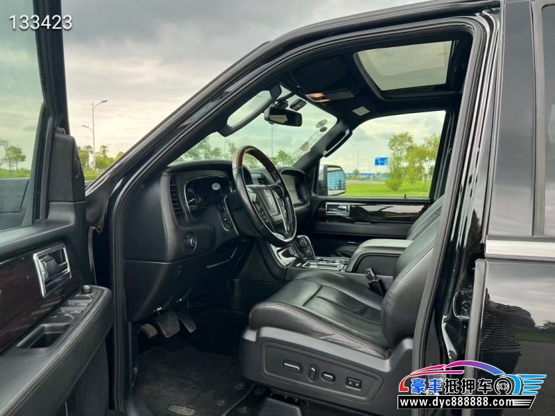 17年林肯领航员轿车抵押车出售