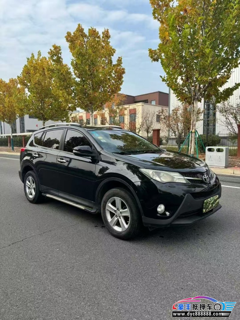 14年丰田RAV4轿车抵押车出售