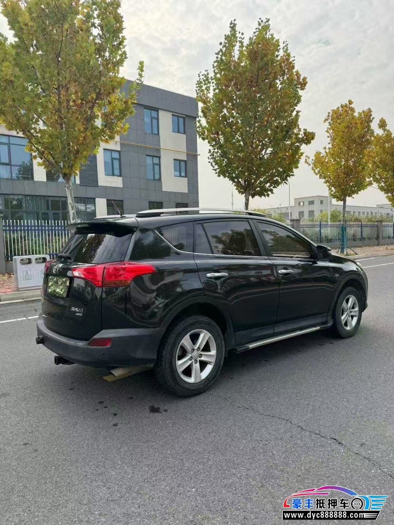 14年丰田RAV4轿车抵押车出售