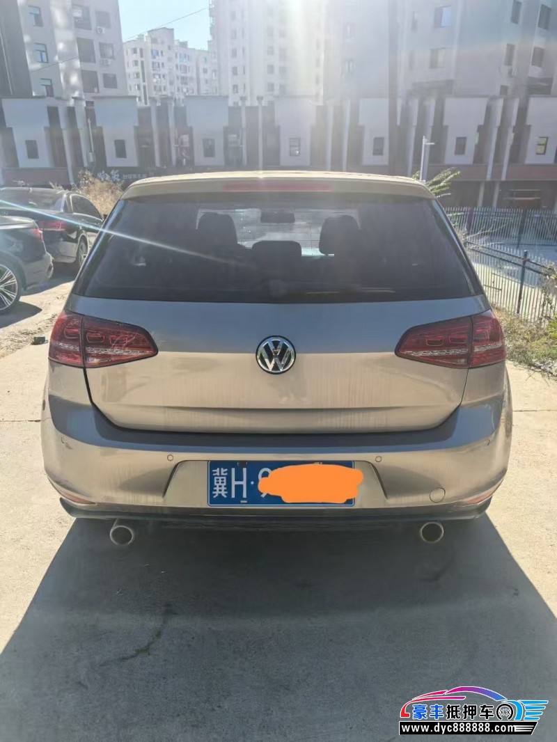 16年大众高尔夫轿车抵押车出售