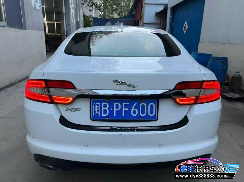 13年捷豹XF轿车抵押车出售