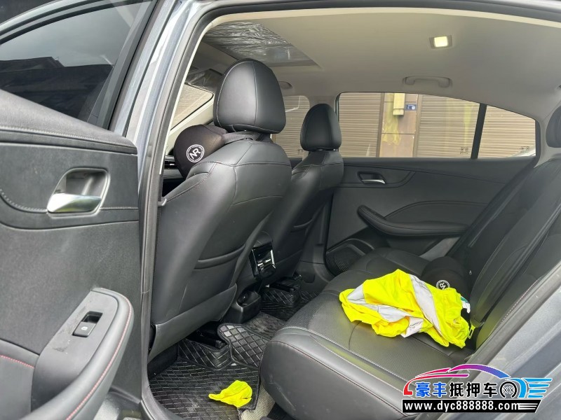 24年荣威i5轿车抵押车出售