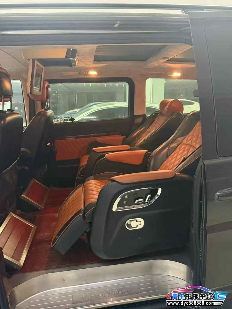 15年奔驰唯雅诺轿车抵押车出售