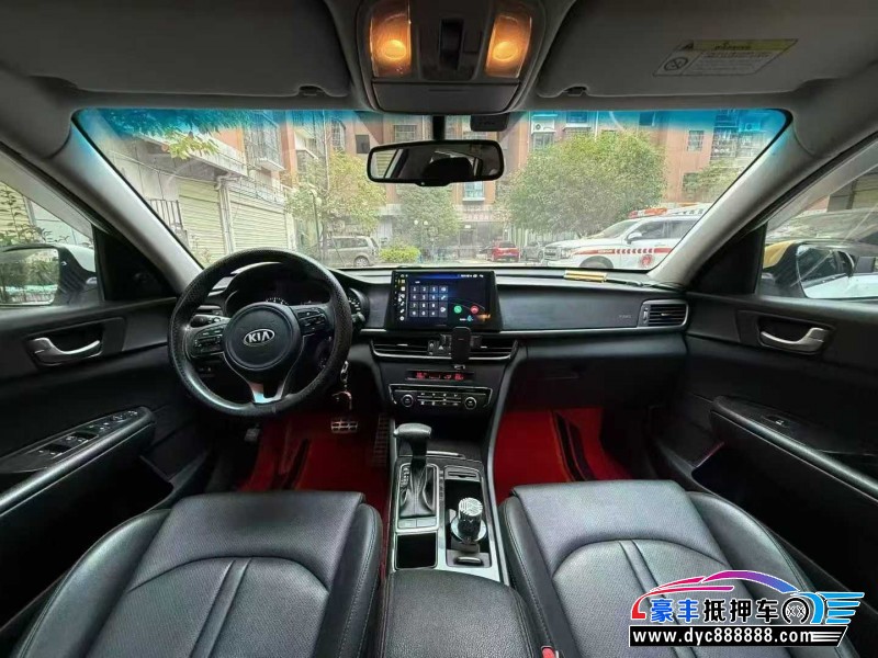 18年起亚K5轿车抵押车出售