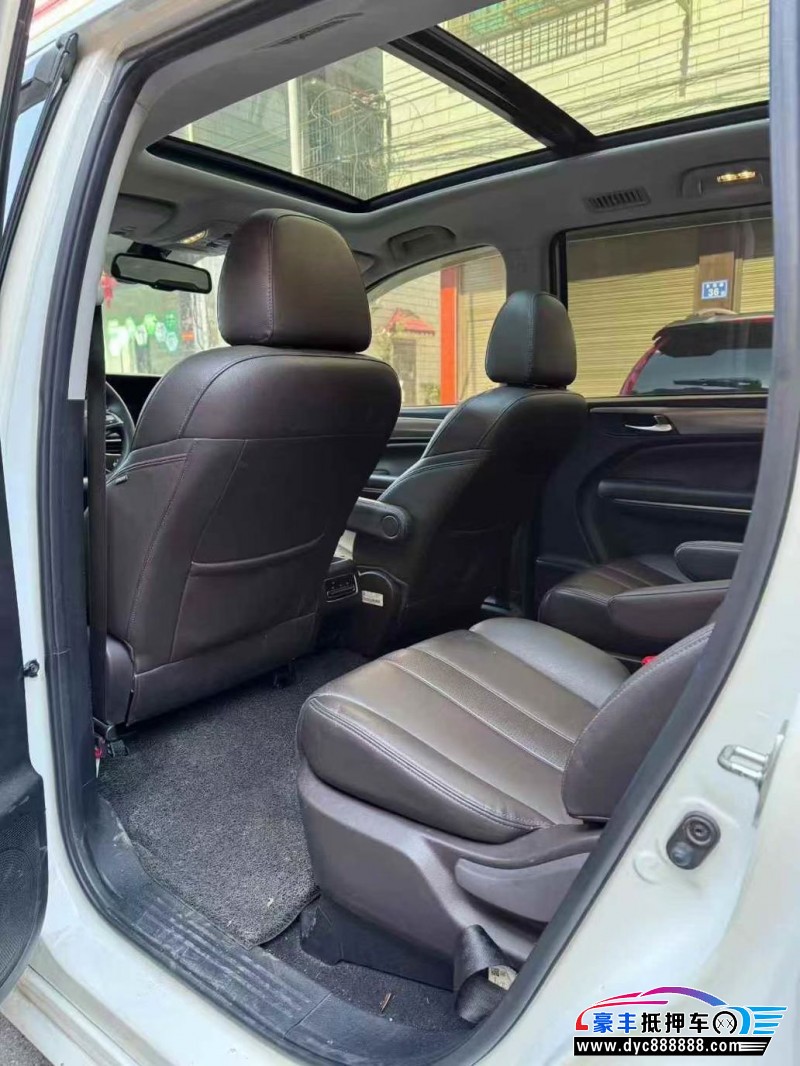 19年传祺m6轿车抵押车出售