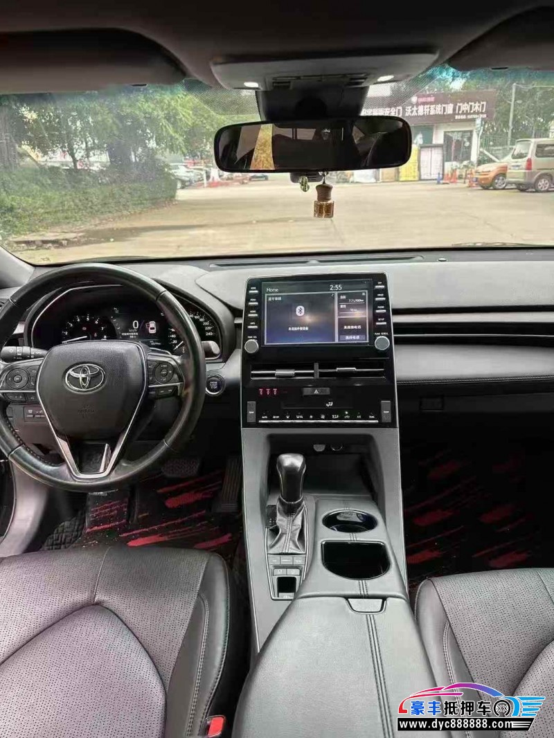 20年丰田亚洲龙轿车抵押车出售