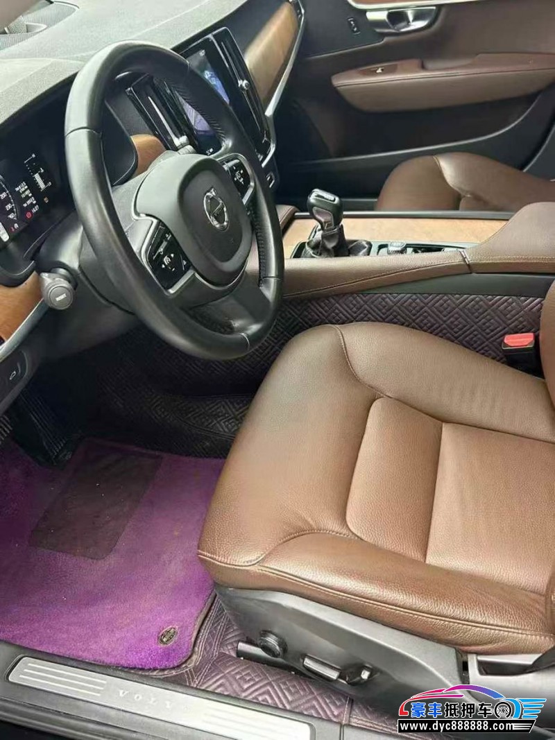 19年沃尔沃S90轿车抵押车出售