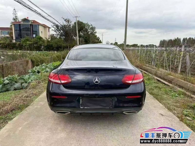 18年奔驰C轿车抵押车出售