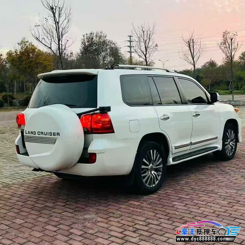 15年丰田兰德酷路泽（陆巡）轿车抵押车出售