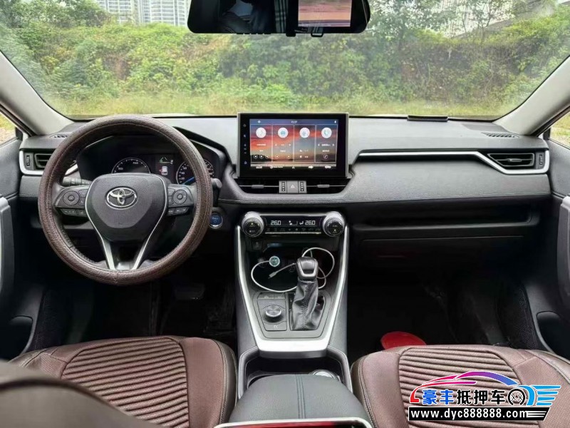 23年丰田威兰达轿车抵押车出售