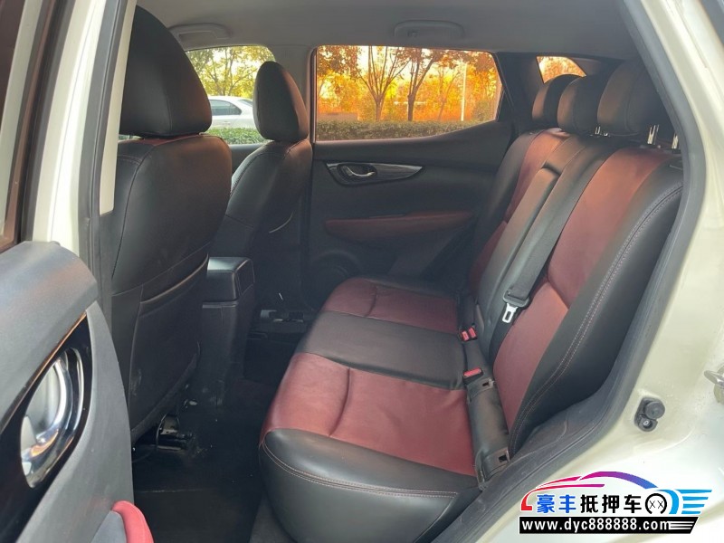 18年日产逍客轿车抵押车出售