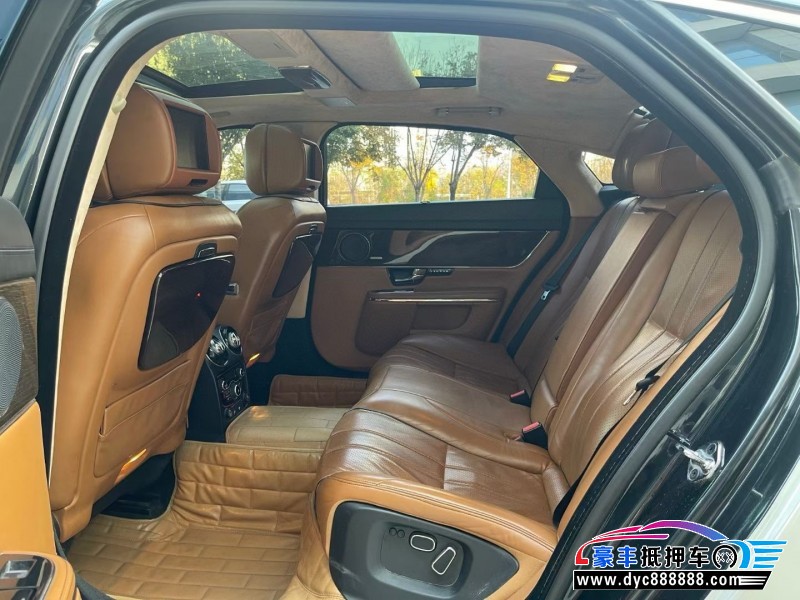 12年捷豹XJL轿车抵押车出售