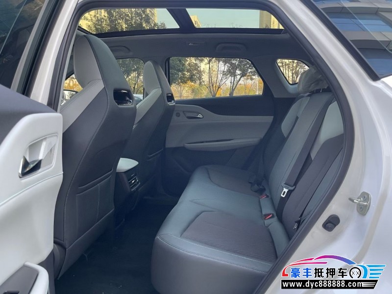 25年长安长安UNI轿车抵押车出售