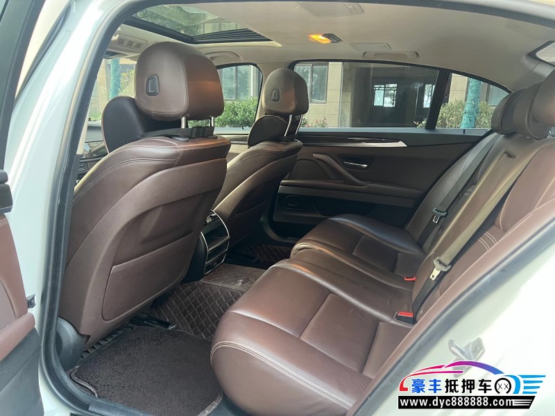 17年宝马5系轿车抵押车出售