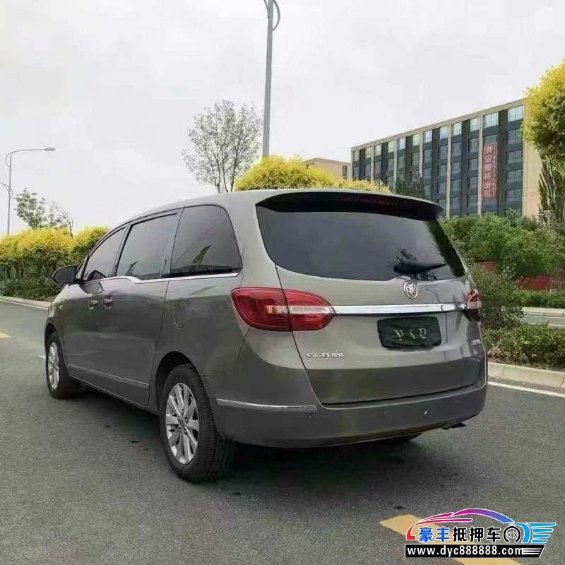 17年别克GL8轿车抵押车出售