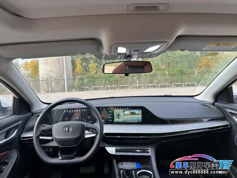 24年长安逸动轿车抵押车出售