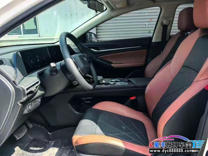 25年长安逸动轿车抵押车出售