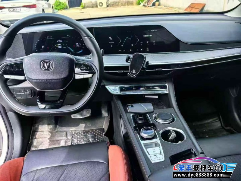 25年长安逸动轿车抵押车出售