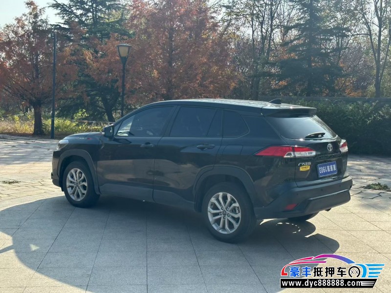 24年丰田锋兰达轿车抵押车出售