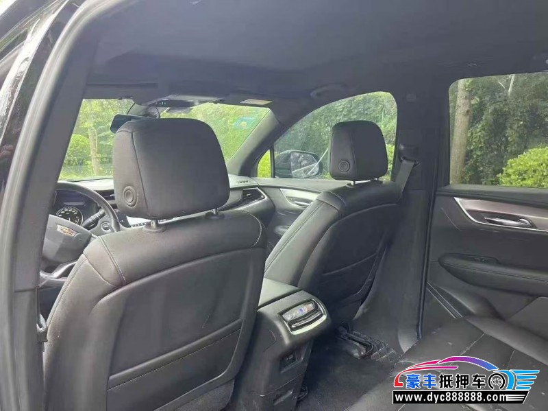 20年凯迪拉克xt6轿车抵押车出售