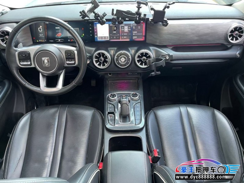 22年WEY坦克300轿车抵押车出售