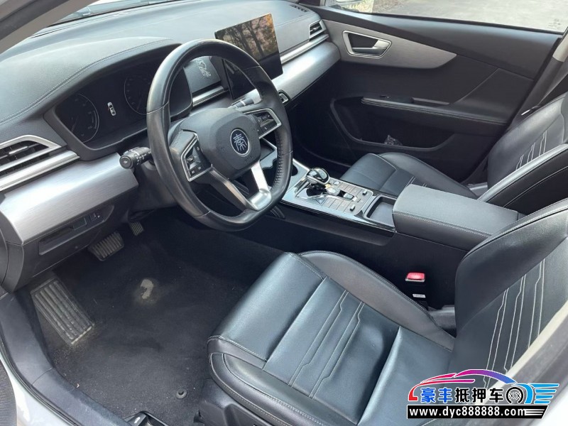 23年比亚迪秦轿车抵押车出售