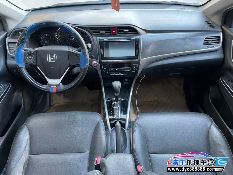 16年本田凌派轿车抵押车出售