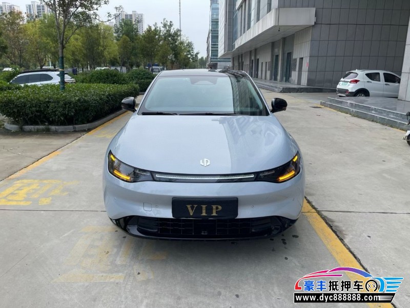 抵押车出售24年零跑c01轿车