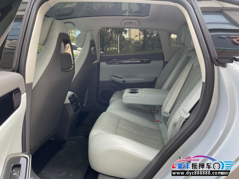 24年零跑c01轿车抵押车出售