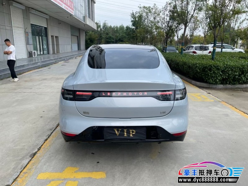 24年零跑c01轿车抵押车出售